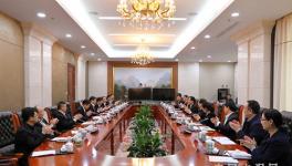 海螺集團(tuán)高登榜董事長會見天瑞集團(tuán)董事長