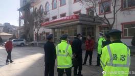 交警查獲多起“百噸王”！約談裝載單位賽馬水泥廠！